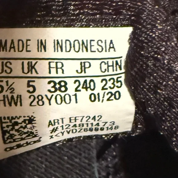 NIB Adidas Kaptir EF7242 women’s running/lifestyle sneakers. Wm sz 5.5. Light. - Picture 5 of 8